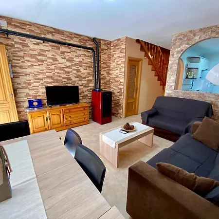 At Rural Navalinda Casas del Monte